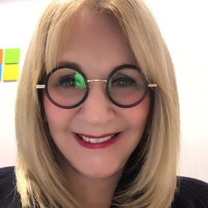 Meet your Posher, Pam
